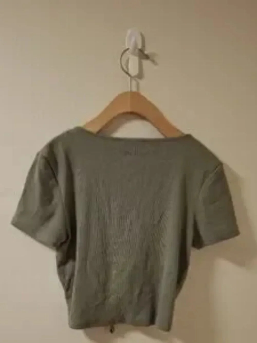 Zara Ruched Ribbed Green Crop Top😀 - Picture 3 of 5